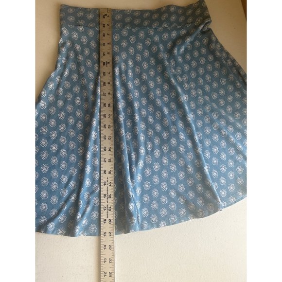 Loft, Light Blue Mini Skirt With White Floral Bursts, Size Small - Picture 6 of 6